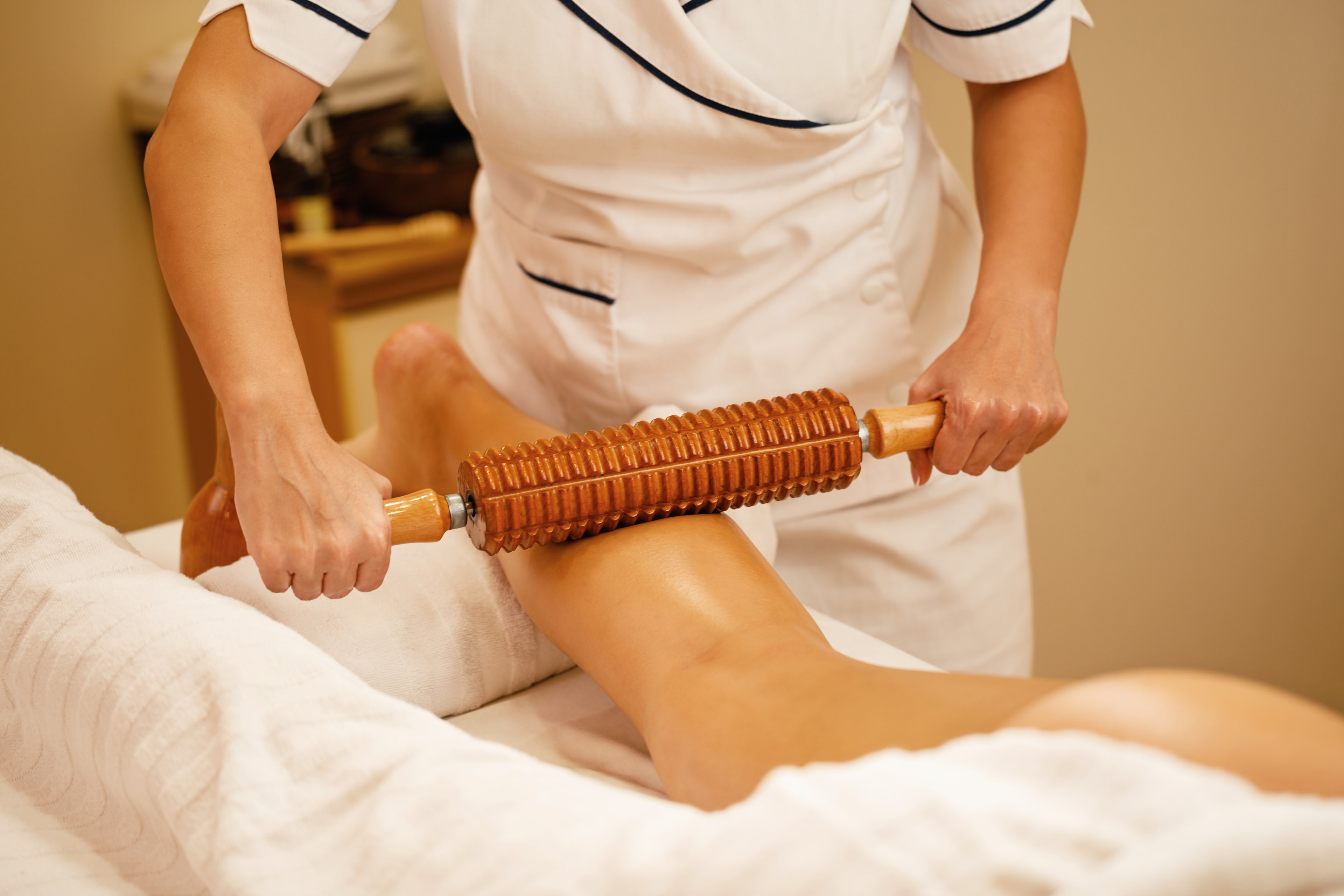 Madérothérapie - Technique de massage avec instruments en bois